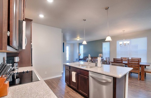 Rockrimmon Condo | 2BR Mtn Viewsusaf Academynewly Buildcentral AC