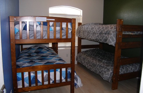 Westgate Heights House | 3 Bed 2 Bath Westside Minutes to I40 Driveway Parking King Sleep Number Bed