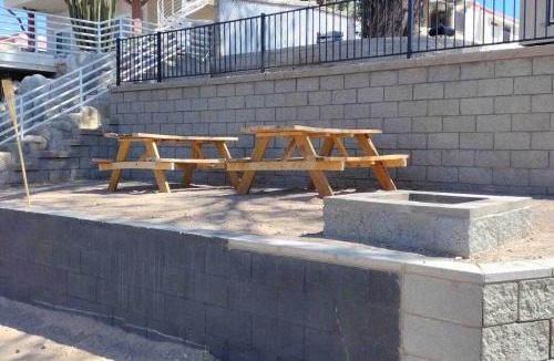 Bullhead City Apartment | 3 bedroom, 2 bath 1 min walk to the beach