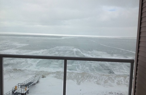 Geneva-on-the-Lake Condo | 3 BR/3Bath Lakefront condo-Sleeps 8 Beach level-indoor pool , private beach