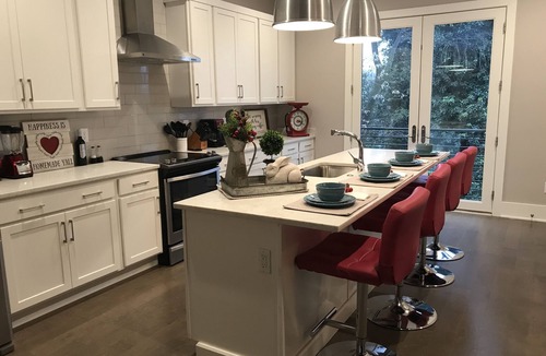 Historic Waverly House | 3 Kings 4 Baths Best Walkability! Best Restaurants! 8S 12 South Nashville Tn. US