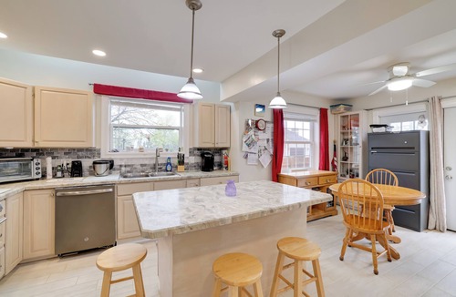 Athol Springs House | 3 Mi to Beach: Golfer's Paradise in Lake View!