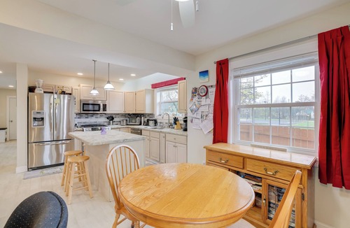 Athol Springs House | 3 Mi to Beach: Golfer's Paradise in Lake View!