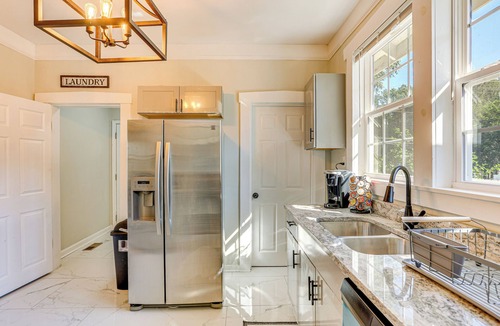 Crosstown House | 3 Mi to Dtwn: Memphis Family Home