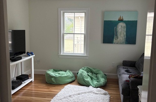Minot House | 3 Minute Walk To Minot Beach!