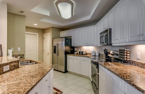 Arcadian Shores Condo | 30% OFF REMAINING NOVEMBER WEEKS. HEATED POOL! LUXURY OCEANFRONT. 1350D/WEEK