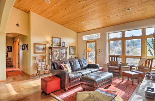 Del Norte House | 309 m² House ∙ 6 bedrooms ∙ 8 guests
