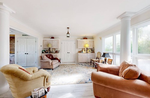Epworth Acres House | 325 m² House ∙ 4 bedrooms ∙ 11 guests