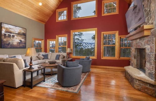 Baldy Mountain House | 339 m² House ∙ 5 bedrooms ∙ 12 guests