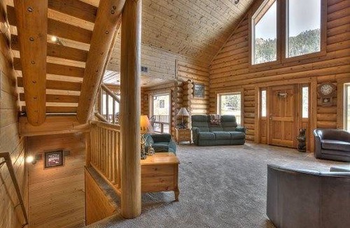 Lyons House | 343 m² House ∙ 4 bedrooms ∙ 9 guests