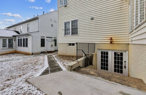Fairland House | 372) Luxurious 3BR Home!