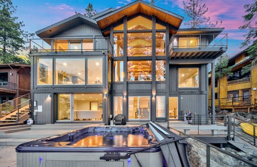 Skyland Other | 391 m² Accommodation ∙ 6 bedrooms ∙ 10 guests