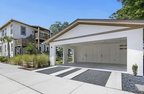 Mayport House | 3BR Condo on 2nd Flr Jacksonville-Mayport Village on St Johns River & near beach