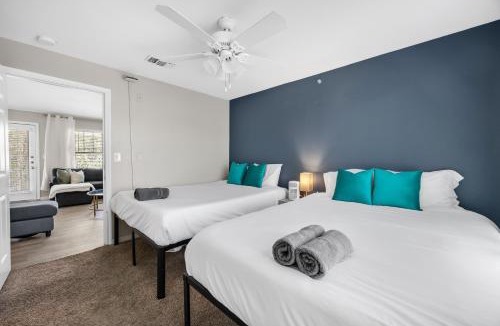 Pleasant Valley Apartment | 3BR Luxe Oasis near Downtown, Pool, Gym, Bball Crt