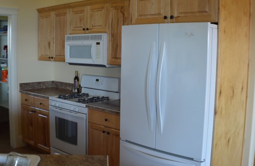 Cherimoya Hill House | 4 KING Beds and 2 bunk rooms. Stand up paddle boards and kayaks included!