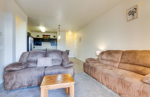 Northeast Park Hill Condo | 4 Mi to Downtown Denver: Condo w/Community Perks!