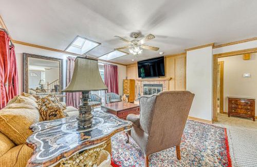 Cloudcroft House | 4 Mi to Ski Cloudcroft Family Escape with Fireplace
