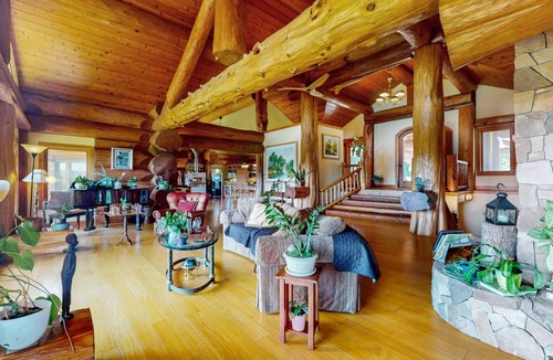 Benton Harbor Cabin | 411 m² Cabin ∙ 3 bedrooms ∙ 8 guests