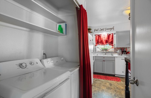 Alta Vista Area House | 420 PS5 HotTub Arcade Theater PoolTable RedRocks