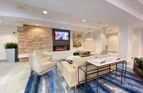 Lacy-Lakeview Hotel | 43 m² Hotel ∙ 127 guests