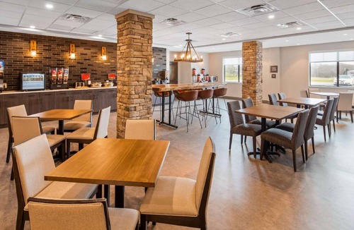 Lawrenceburg Hotel | 43 m² Hotel ∙ 127 guests