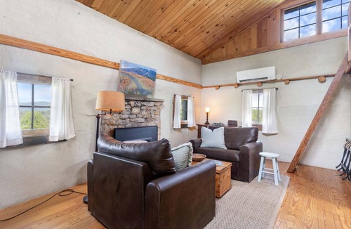 Batesville Apartment | 45 m² Apartment ∙ 2 guests