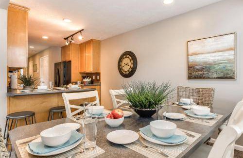 Midvale House | 465 m² House ∙ 6 bedrooms ∙ 23 guests