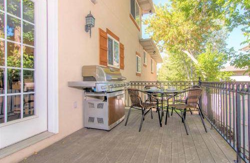 Midvale House | 465 m² House ∙ 6 bedrooms ∙ 23 guests