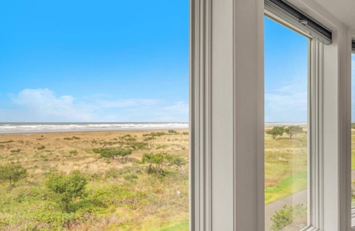 Seaside House | 488 m² House ∙ 5 bedrooms ∙ 10 guests