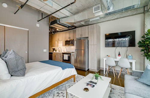 Warehouse District House | 49 m² Loft ∙ 2 guests