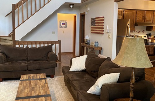 Long Pond House | 4BR Lakefront, Family friendly, Private Beach near Camelback Kalahari Golf Parks