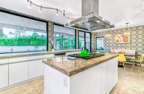 Deepwell Estates House | 4BR Luxury MidCentury | Sauna | Pool & Spa| Firepit