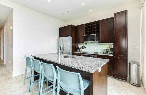 Galveston Condo | 4th Floor Beachfront Condo - Elevator, Private Balcony, POOL, Lazy River & more