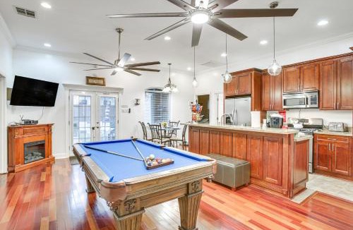Gentilly Woods House | 5 Mi to Bourbon St NOLA Home with Fenced Yard!