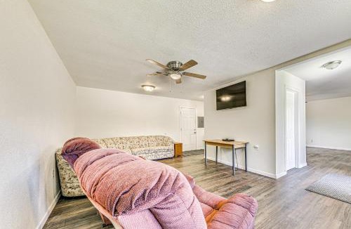 Roswell House | 5 Mi to UFO Museum Roswell Home with Spacious Yard!
