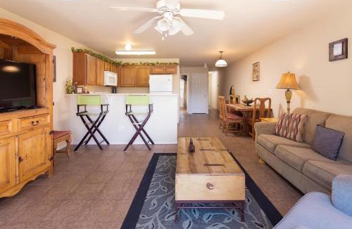 New Braunfels Apartment | 5 O Clock Somewhere WW H302