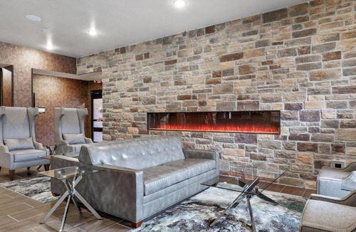 Mosinee Hotel | 51 m² Hotel ∙ 6 guests