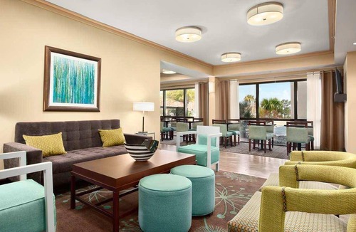 Slidell Hotel | 55 m² Hotel ∙ 127 guests