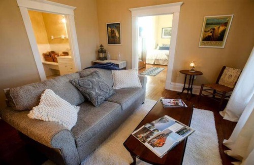 Huntington Bed & Breakfast | 56 m² Bed and breakfast ∙ 4 guests