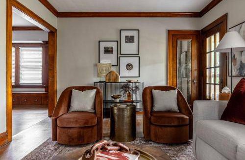 Cleveland House | 569 m² House ∙ 3 bedrooms ∙ 7 guests