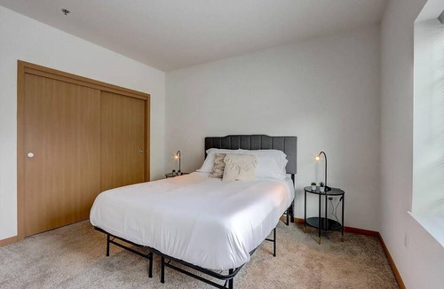 Lower East Side Apartment | 58 m² Apartment ∙ 1 bedroom ∙ 2 guests