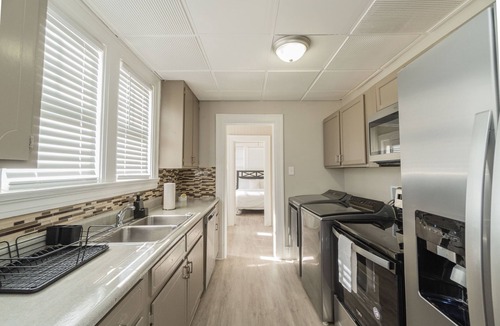 Montgomery House | 6 Bed Cloverdale Charm w/2 Kitchens & Large Yard