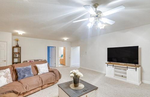 Lima Apartment | 6 Mi to Town Peaceful Lima Home!