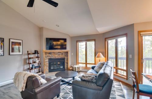 Fraser Apartment | 6 Mi to Winter Park Mtn-View Condo with Balcony!
