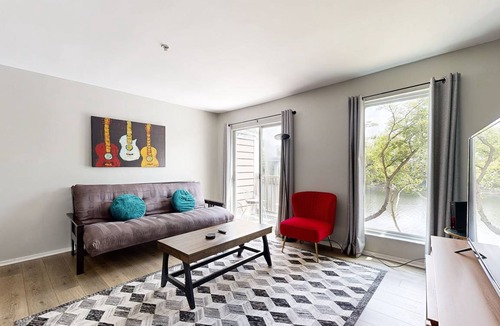 North Capitol Condo | 60 m² Condo ∙ 1 bedroom ∙ 4 guests