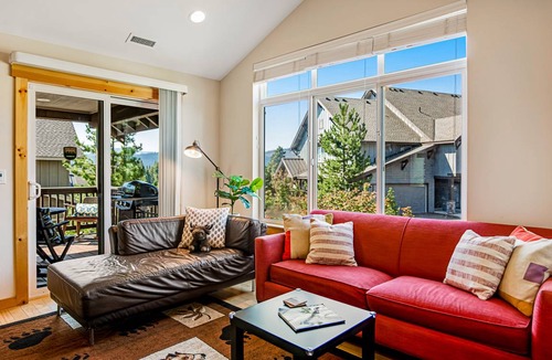 Ronald Condo | 63 m² Condo ∙ 2 bedrooms ∙ 4 guests