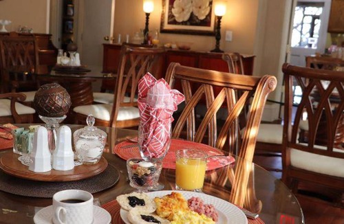 Italian Village Bed & Breakfast | 65 m² Bed and breakfast ∙ 127 guests