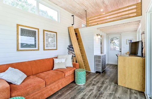 Lakehurst House | 65 m² House ∙ 2 bedrooms ∙ 4 guests