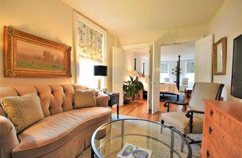 Skaneateles Historic District House | 65 m² Motel ∙ 2 guests