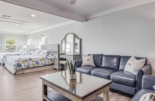 Rockport Cottage | 68 m² Cabin ∙ 4 guests